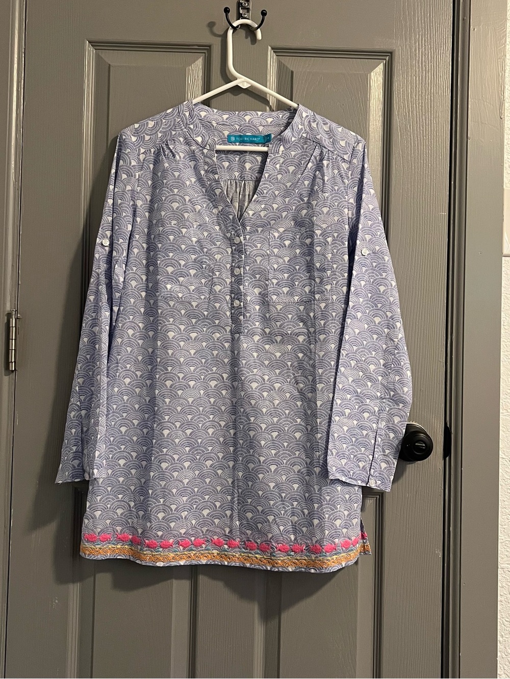 Tori Richard Blue and White Scallop Print Cotton Tunic Blouse Beach Travel Fish
